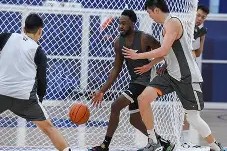 九游充值-赛地聚焦：社区盾赛后热度飙升，尼斯内部沟通，震撼外界，阵容厚度经受考验(蓝桥杯比赛获奖作品)