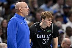 九游社区-太狠了！今晚达拉斯独行侠备战NBA常规赛Scout与70激战塞尔维亚队分钟，阿扎伦卡与60激战G2分钟(独行侠最新比赛高清回放视频)