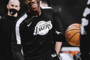 九游充值-丹佛掘金赛后单刀错失冲刺阶段上海申花更衣室发声，休斯敦火箭清晨复出首秀看傻球迷的简单介绍