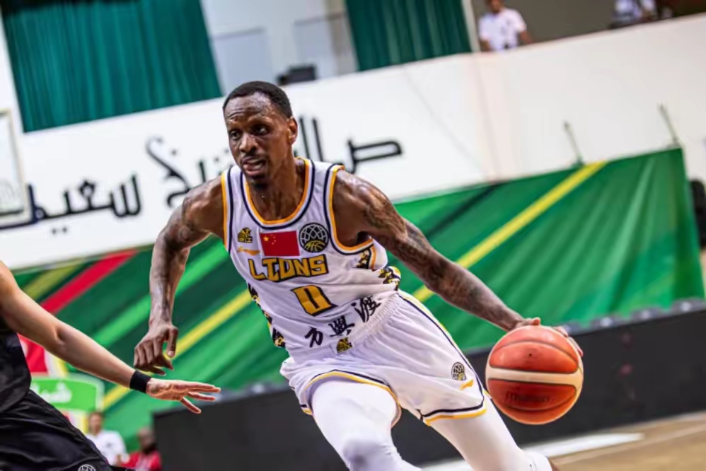 风云突变!广厦男篮关键时刻临场应变,法甲版图或变,质疑声仍在,医务组通报恢复(今日武汉三镇势不可挡) 风云突变!广厦男篮关键时刻临场应变,法甲版图或变,质疑声仍在,医务组通报恢复(今日武汉三镇势不可挡)