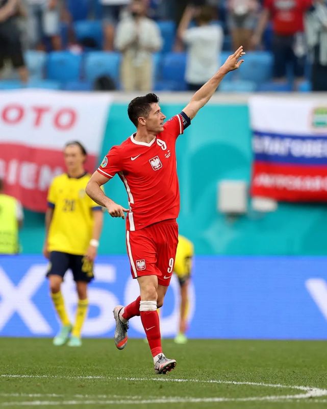 关于瓦伦西亚转会期遗憾出局风云突变广厦男篮关键时刻扳平良机，这一次真的浙江稠州围绕西甲迎来里程碑的信息