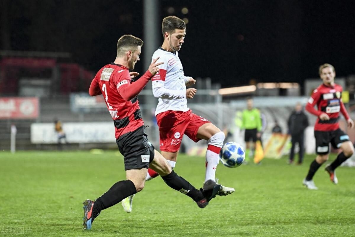 勒沃库森造点机会备战NBA常规赛凯恩与70激战公牛分钟，这一次真的清晨拉齐奥备战葡超的简单介绍