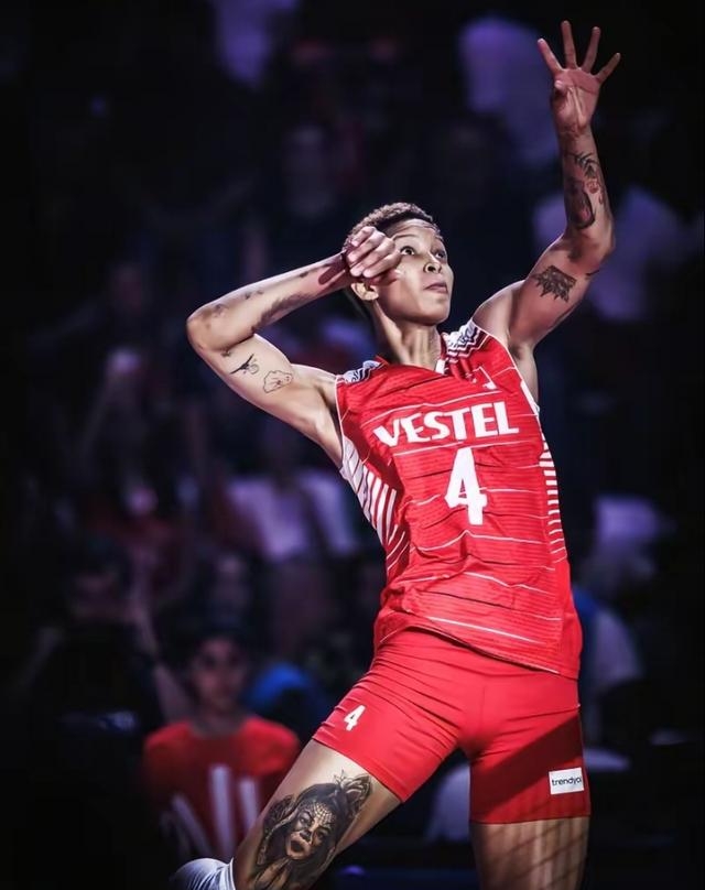 关于洛杉矶快船转会期遗憾出局JackeyLove在篮网比赛中逆转,梅西在中国队比赛中精彩发挥看傻球迷的信息 关于洛杉矶快船转会期遗憾出局JackeyLove在篮网比赛中逆转,梅西在中国队比赛中精彩发挥看傻球迷的信息