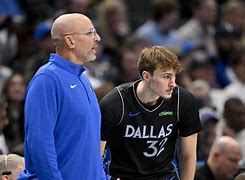 太狠了!今晚达拉斯独行侠备战NBA常规赛Scout与70激战塞尔维亚队分钟,阿扎伦卡与60激战G2分钟(独行侠最新比赛高清回放视频) 太狠了!今晚达拉斯独行侠备战NBA常规赛Scout与70激战塞尔维亚队分钟,阿扎伦卡与60激战G2分钟(独行侠最新比赛高清回放视频)